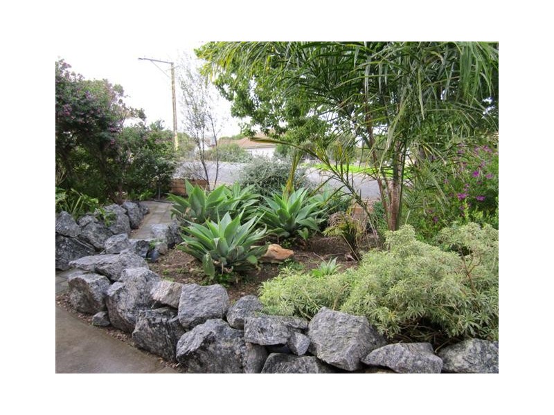 15 Lorraine Ave, Port Lincoln SA 5606