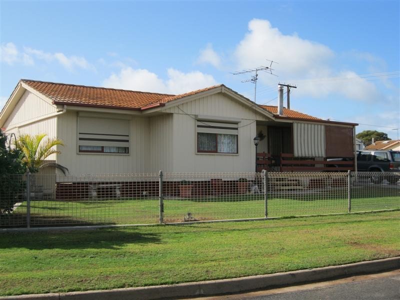 5 Chadwick Street, Ceduna SA 5690