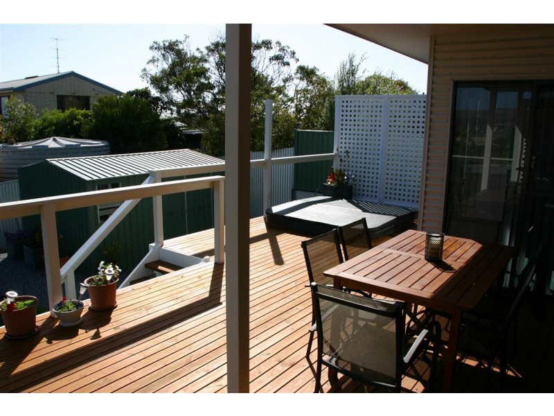 2/9 Ives Place, Port Lincoln SA 5606