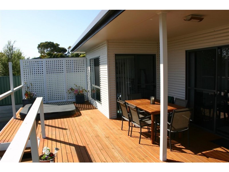2/9 Ives Place, Port Lincoln SA 5606