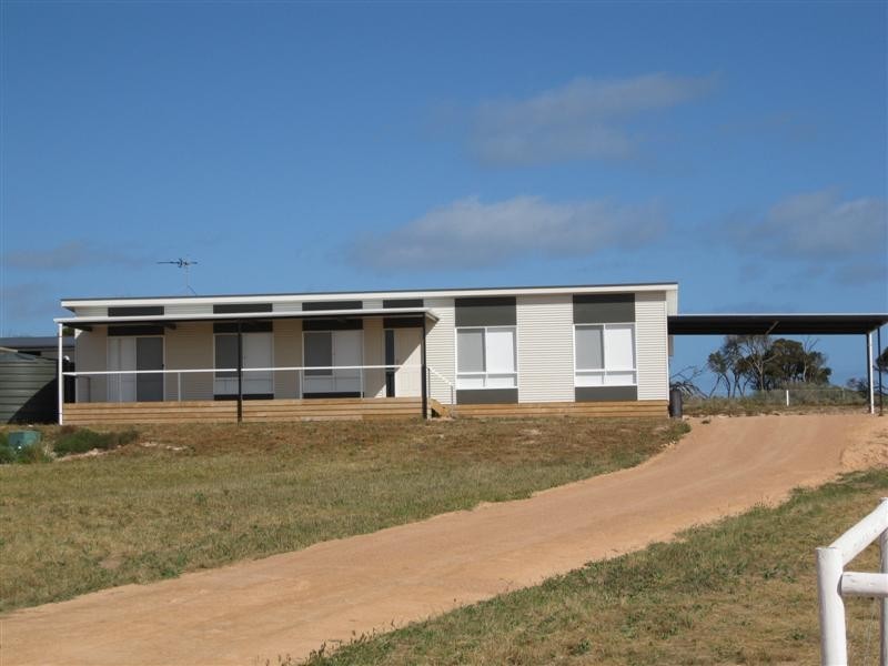 27 Laguna Avenue, Ceduna Waters, Ceduna SA 5690