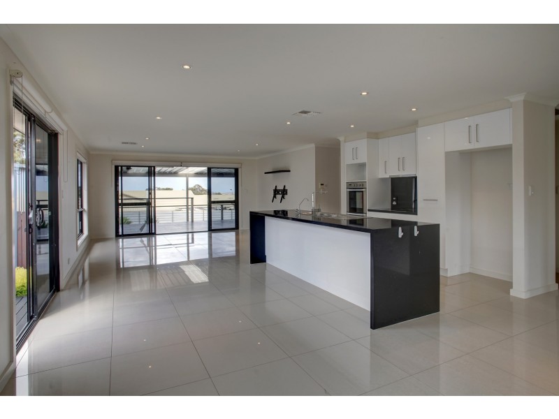 12 Springfield Drive, Port Lincoln SA 5606