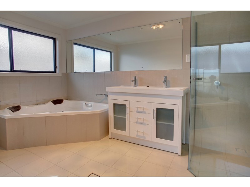 12 Springfield Drive, Port Lincoln SA 5606