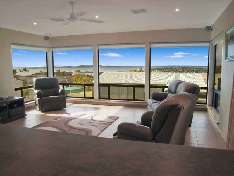 22 Hilltop Drive, Port Lincoln SA 5606