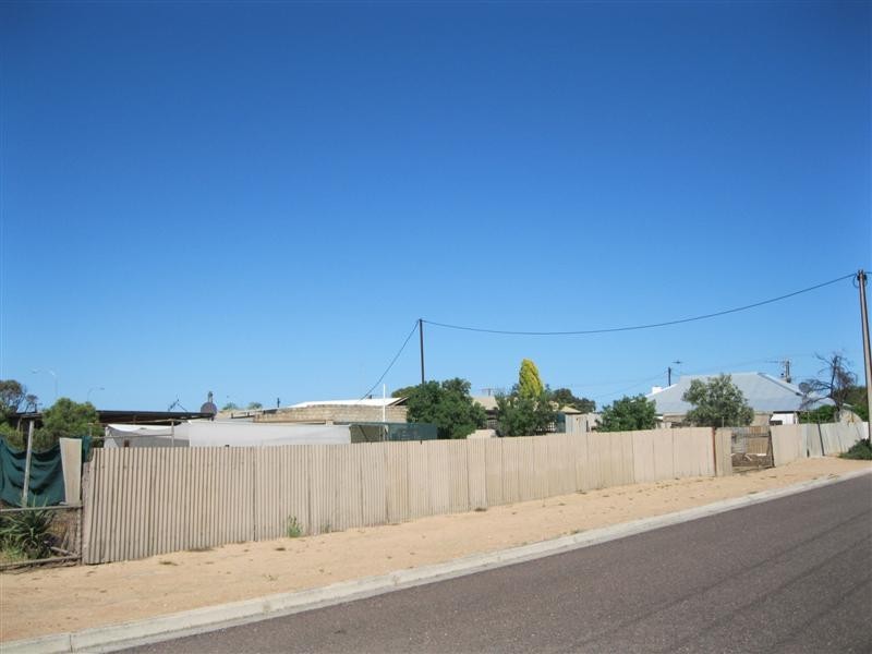 2 Dahl Street, Ceduna SA 5690