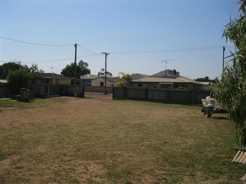 2 Dahl Street, Ceduna SA 5690
