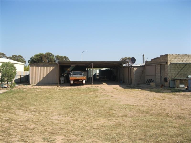 2 Dahl Street, Ceduna SA 5690