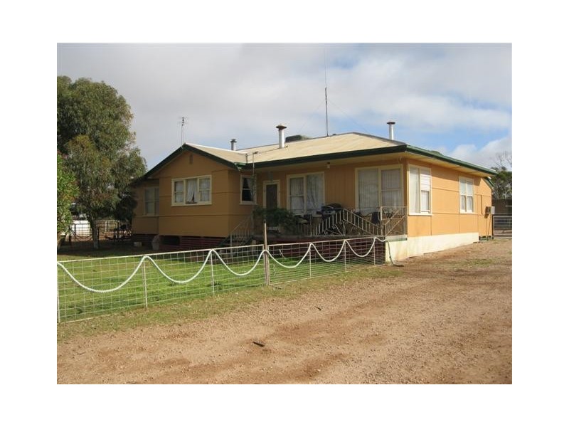 76 Station Road, Wirrulla SA 5661