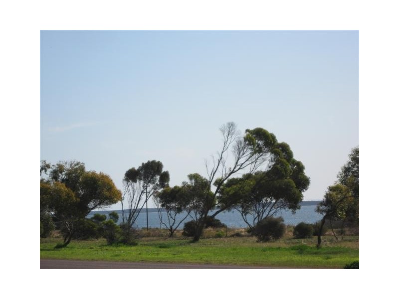 13 Bergmann Drive, Ceduna SA 5690