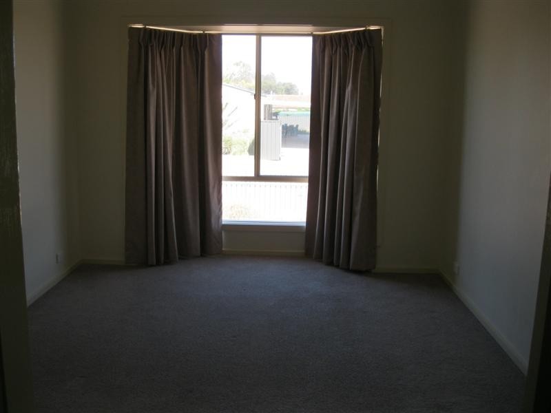 17 Talbot Grove, Ceduna SA 5690