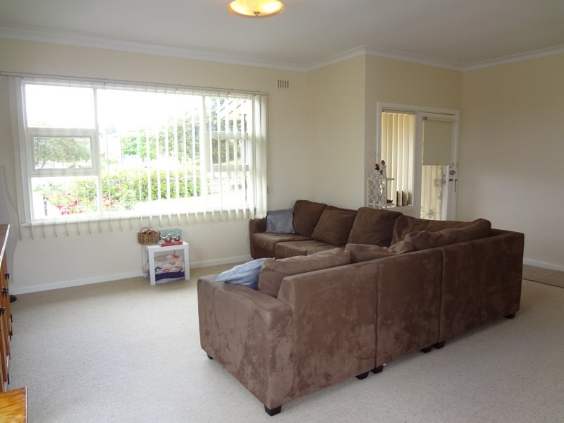 8 Lorraine Avenue, Port Lincoln SA 5606