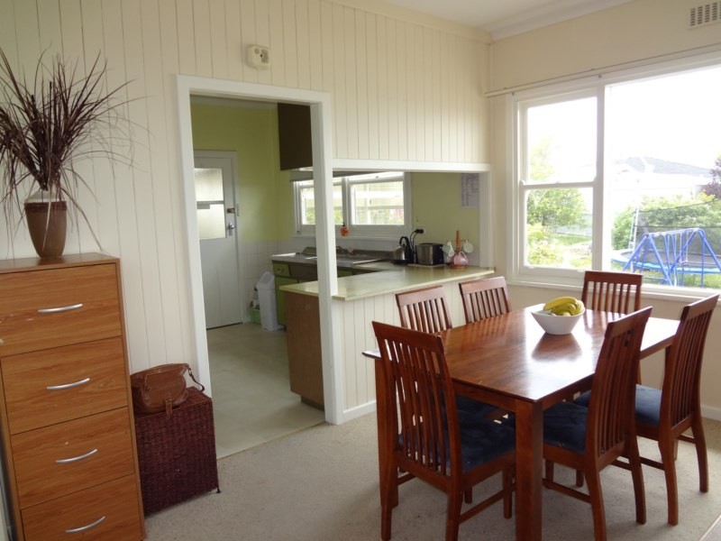 8 Lorraine Avenue, Port Lincoln SA 5606