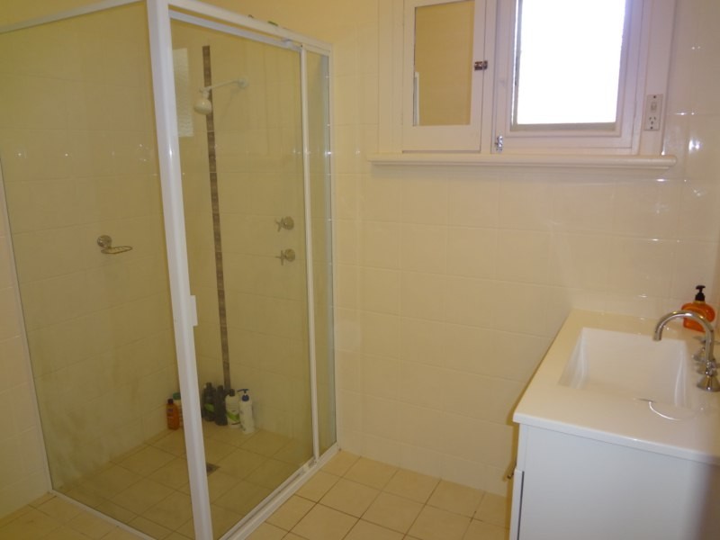 8 Lorraine Avenue, Port Lincoln SA 5606