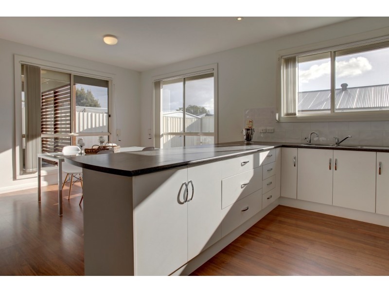 2/16 Wavell Rd, Port Lincoln SA 5606
