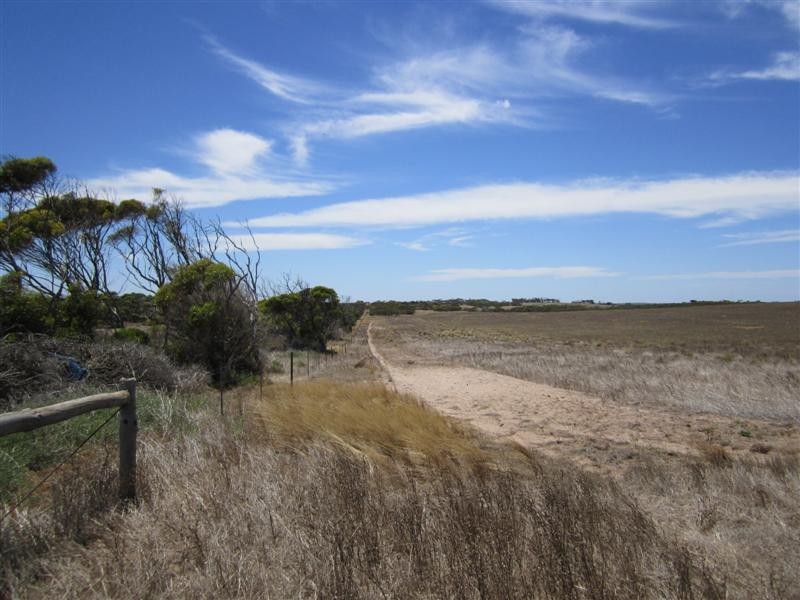Lot 19 Sceale Bay Road, Streaky Bay SA 5680