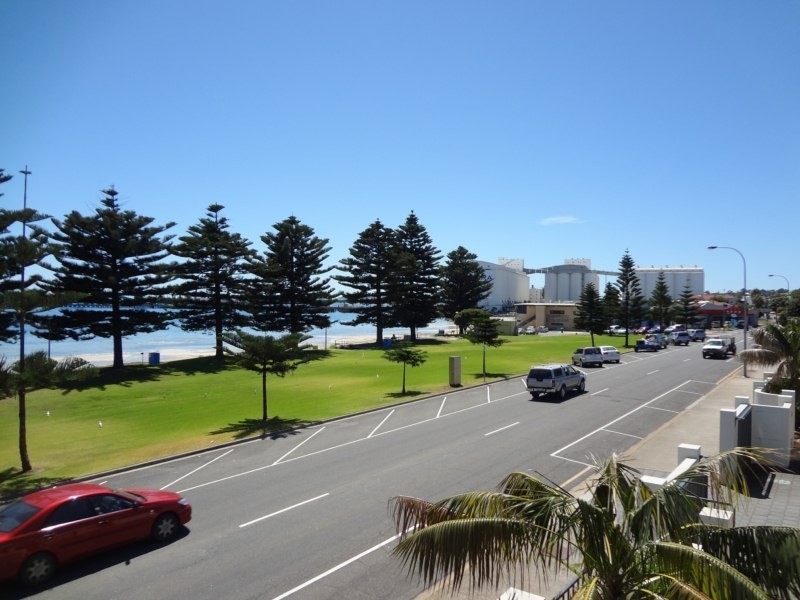 2 and 3-100 Tasman Terrace, Port Lincoln SA 5606