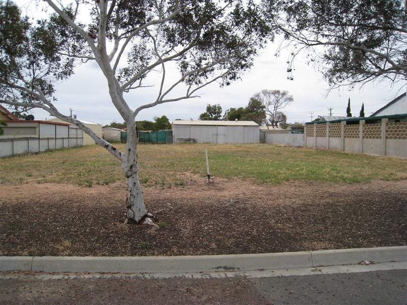2 Nicholas Street, Ceduna SA 5690