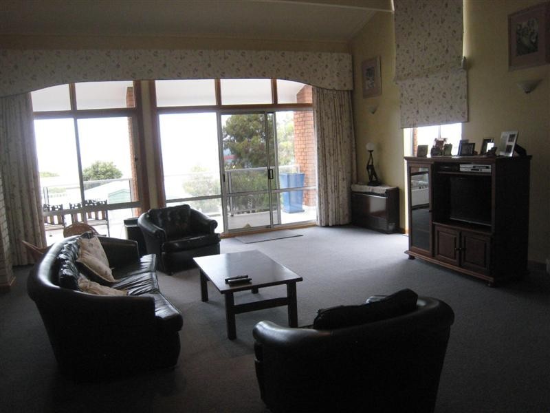 6 Bellewood Avenue, Port Lincoln SA 5606