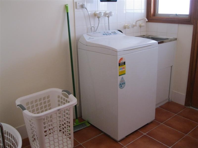 6 Hellas Street, THEVENARD, Ceduna SA 5690