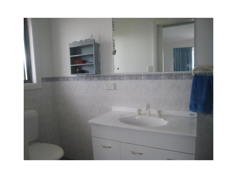 28 Flinders Avenue, Port Lincoln SA 5606