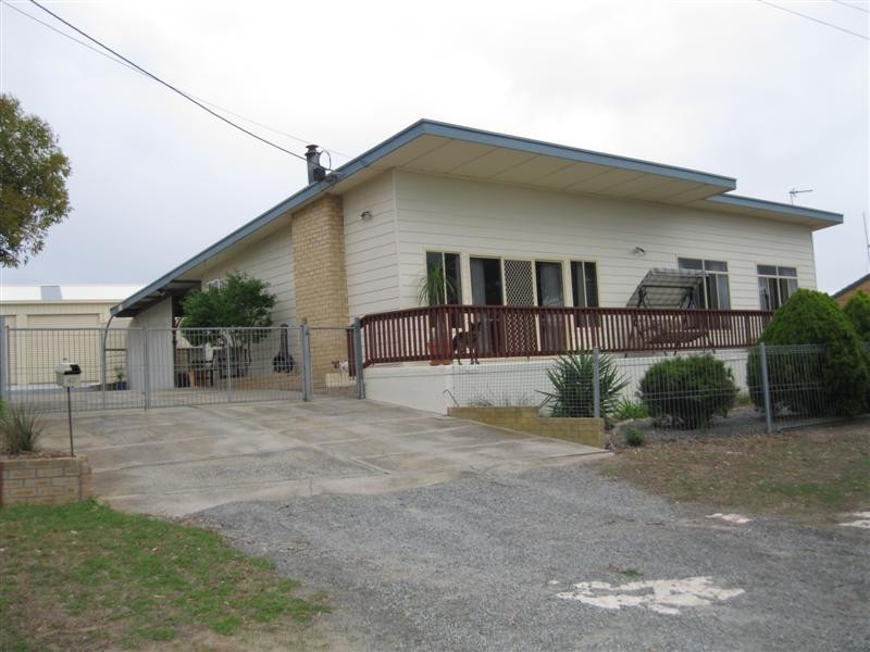 42 Eltham Ave, Port Lincoln SA 5606