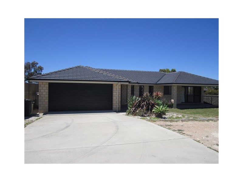 8 Wingard Tce, Port Lincoln SA 5606