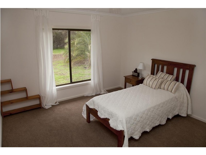 101 Flinders Highway, Hawson SA 5607