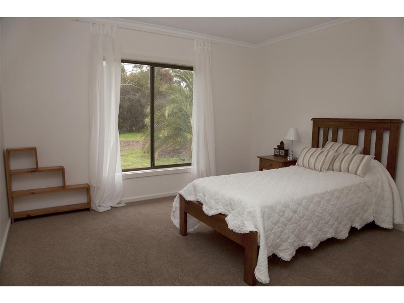 101 Flinders Highway, Hawson SA 5607