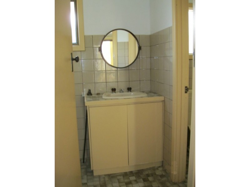 24 Cardiff road, Port Lincoln SA 5606