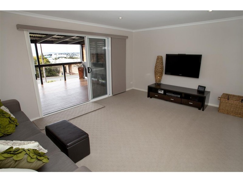 17 Eric Avenue, Port Lincoln SA 5606