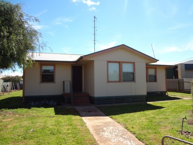 8 Tacoma Street, Port Lincoln SA 5606