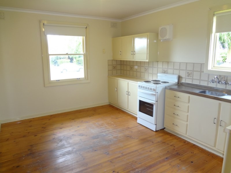 8 Tacoma Street, Port Lincoln SA 5606