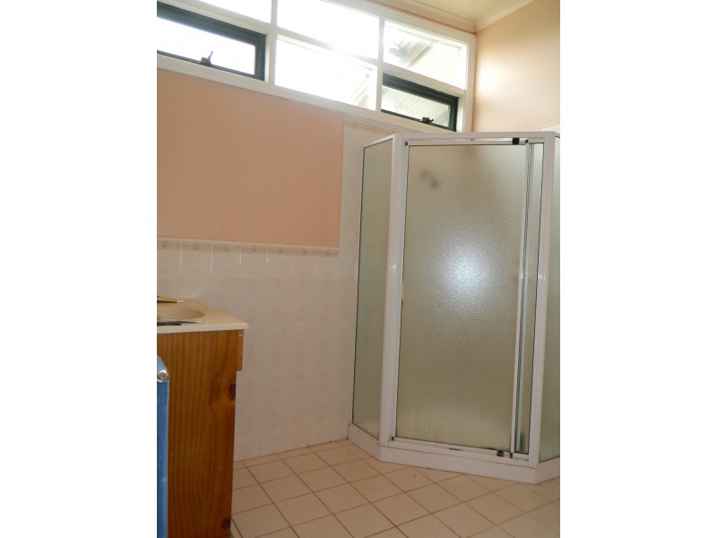 2 Poyntz Street THEVENARD, Ceduna SA 5690