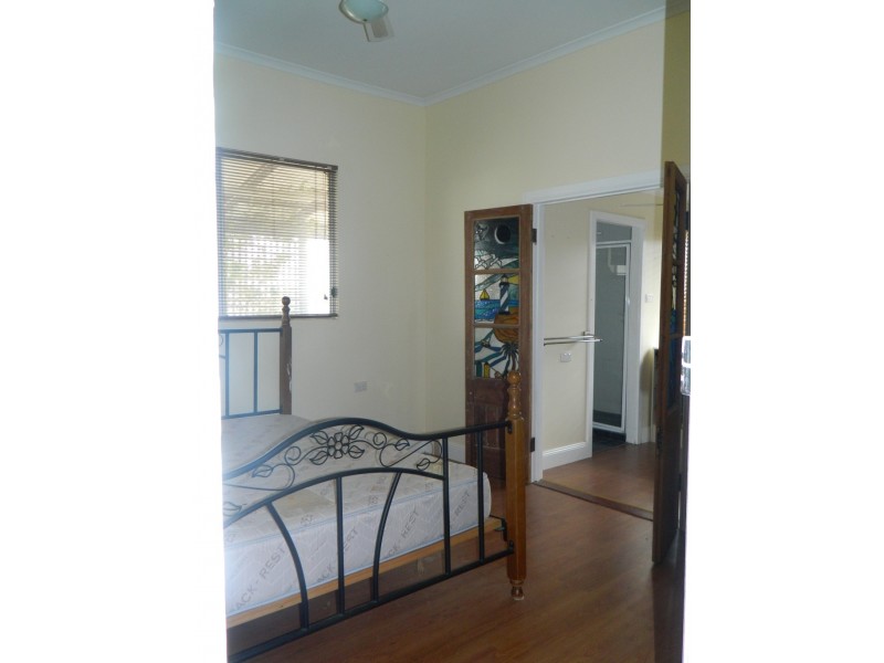 2 Poyntz Street THEVENARD, Ceduna SA 5690