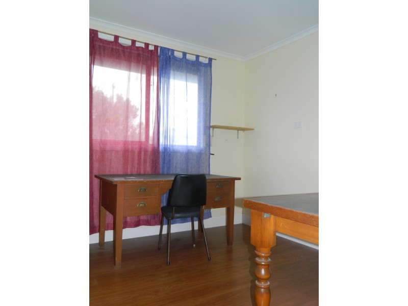 2 Poyntz Street THEVENARD, Ceduna SA 5690