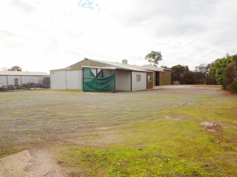 2 Nicholson Avenue, Coffin Bay SA 5607