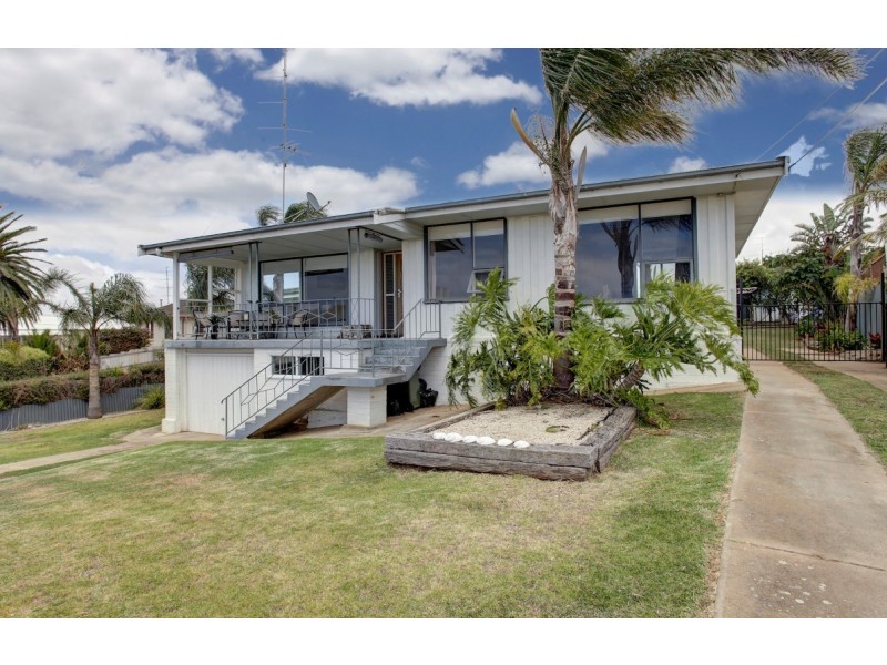8 Holroyd Avenue, Port Lincoln SA 5606