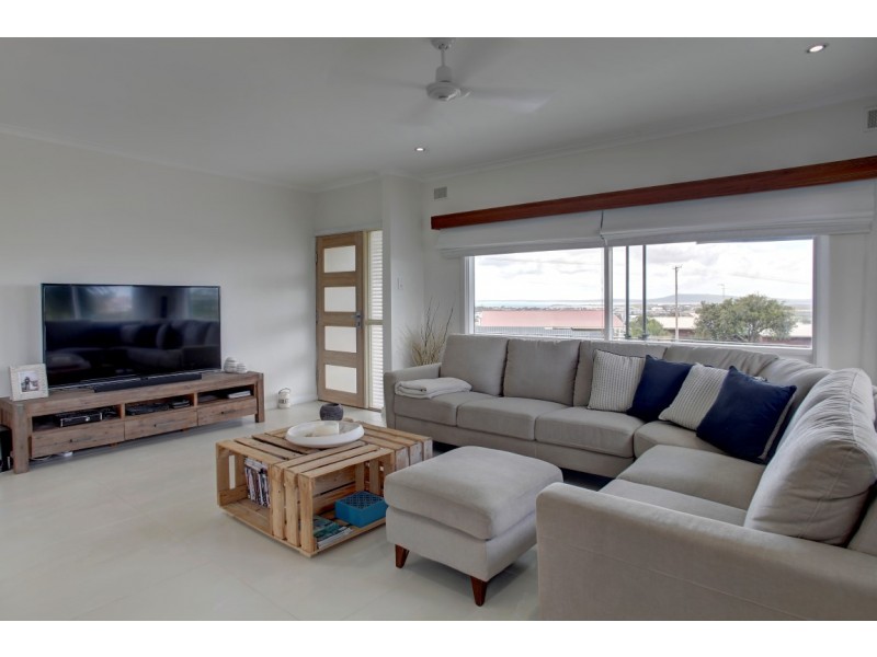 8 Holroyd Avenue, Port Lincoln SA 5606