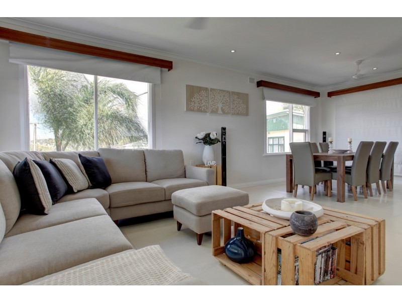 8 Holroyd Avenue, Port Lincoln SA 5606