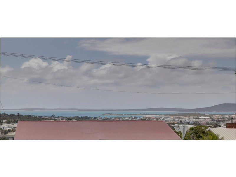 8 Holroyd Avenue, Port Lincoln SA 5606