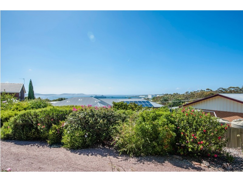 16 Amiens Place, Port Lincoln SA 5606