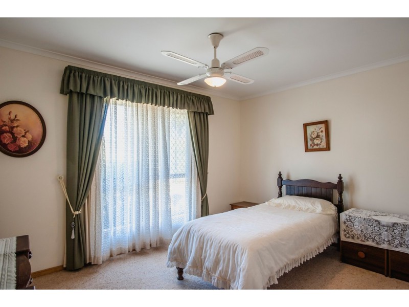 16 Amiens Place, Port Lincoln SA 5606