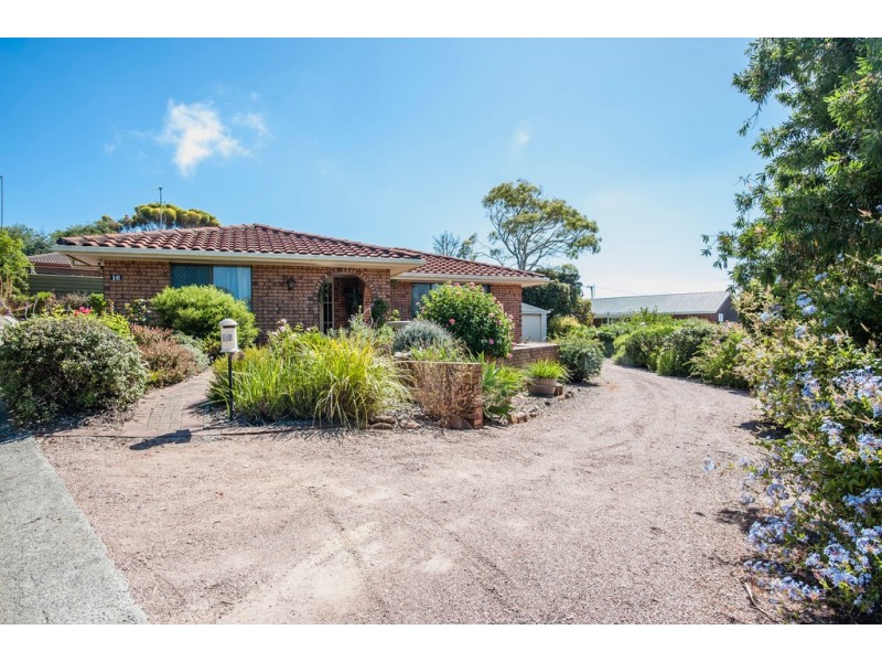 16 Amiens Place, Port Lincoln SA 5606