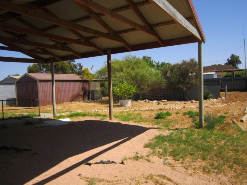 17 Smith Road, Ceduna SA 5690