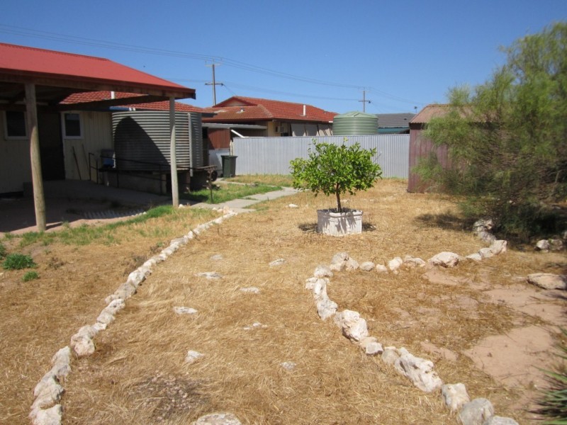 17 Smith Road, Ceduna SA 5690