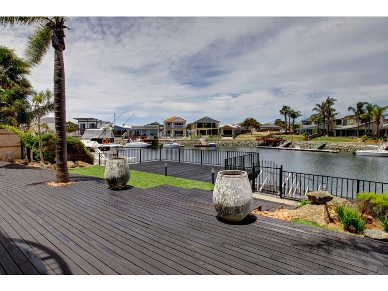 38 Parnkalla Avenue, Port Lincoln SA 5606