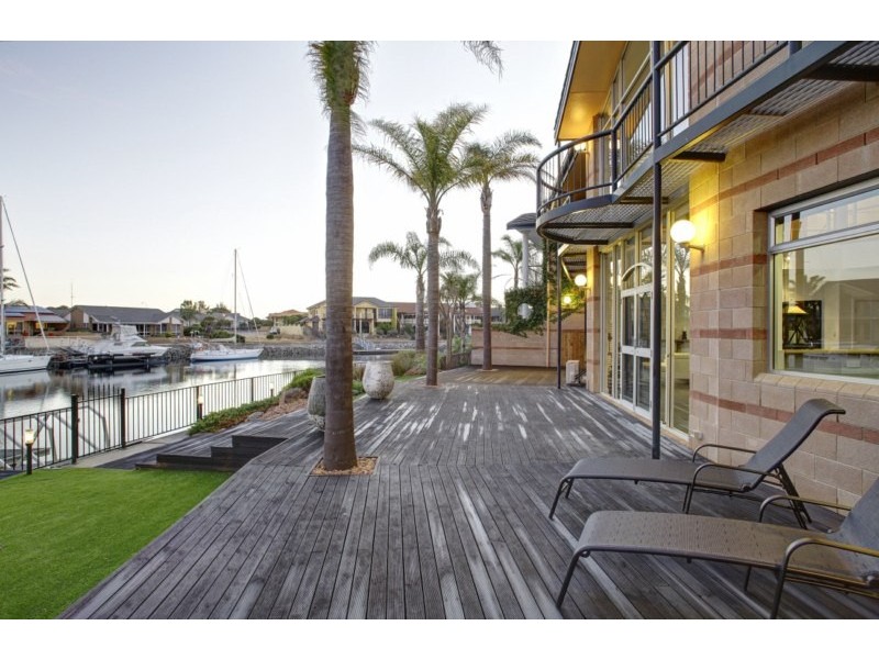 38 Parnkalla Avenue, Port Lincoln SA 5606