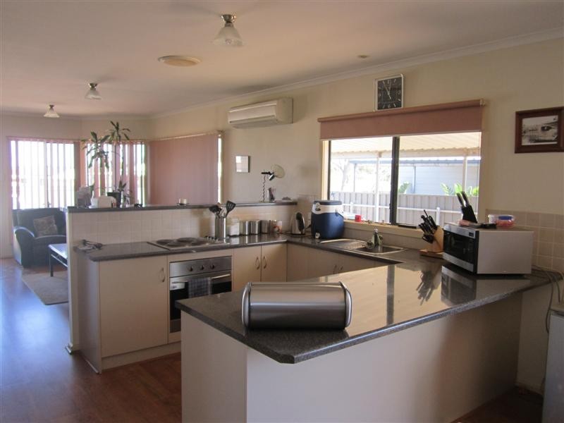 5 Talbot Grove, Ceduna SA 5690