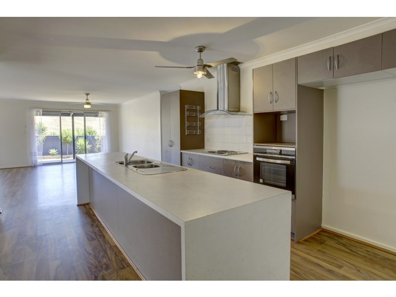 13 Robertson Road, Port Lincoln SA 5606