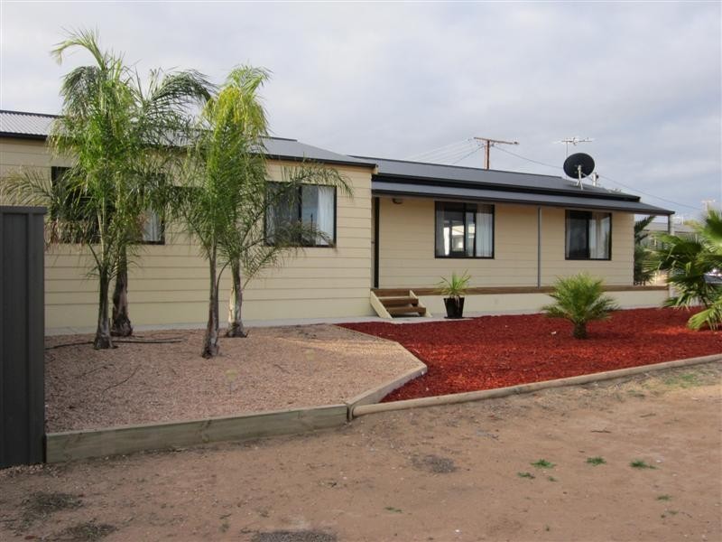 12 Talbot Street, Ceduna SA 5690